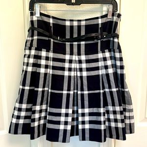 Burberry Black and White Belted Plaid Skirt | Size US 4